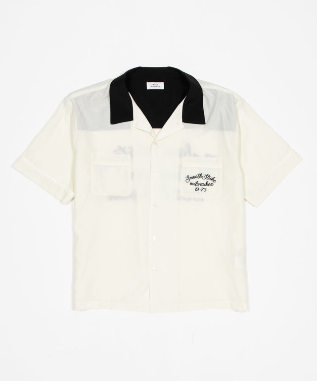 ホワイトのボーリングシャツ(SS)の公式商品写真